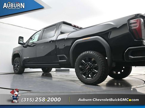 Used 2024 GMC Sierra 2500 AT4 w/ AT4 Premium Plus Package AWD/4WD image 24
