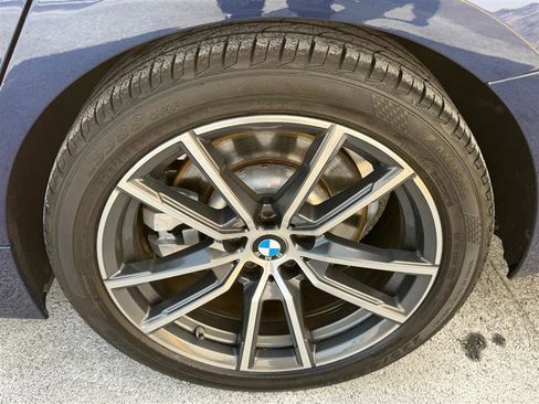 Used 2020 BMW 330i Sedan w/ Executive Package image 24