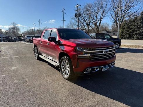 Used 2019 Chevrolet Silverado 1500 High Country w/ Technology Package image 3
