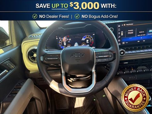 Used 2025 Chevrolet Colorado ZR2 w/ Midnight Edition image 18