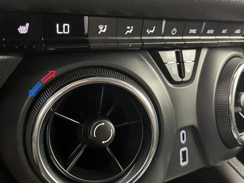 Used 2023 Chevrolet Blazer LT w/ Convenience Package FWD image 26