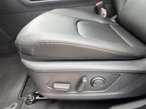 New 2026 Kia Sportage EX image 19