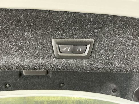 New 2026 BMW 330i Sedan w/ Premium Package image 28