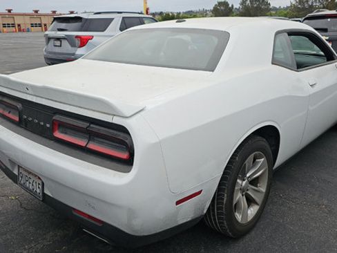 Used 2022 Dodge Challenger SXT RWD image 3