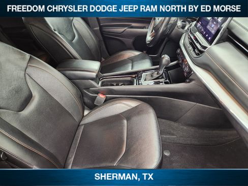Used 2022 Jeep Compass Limited AWD/4WD image 9