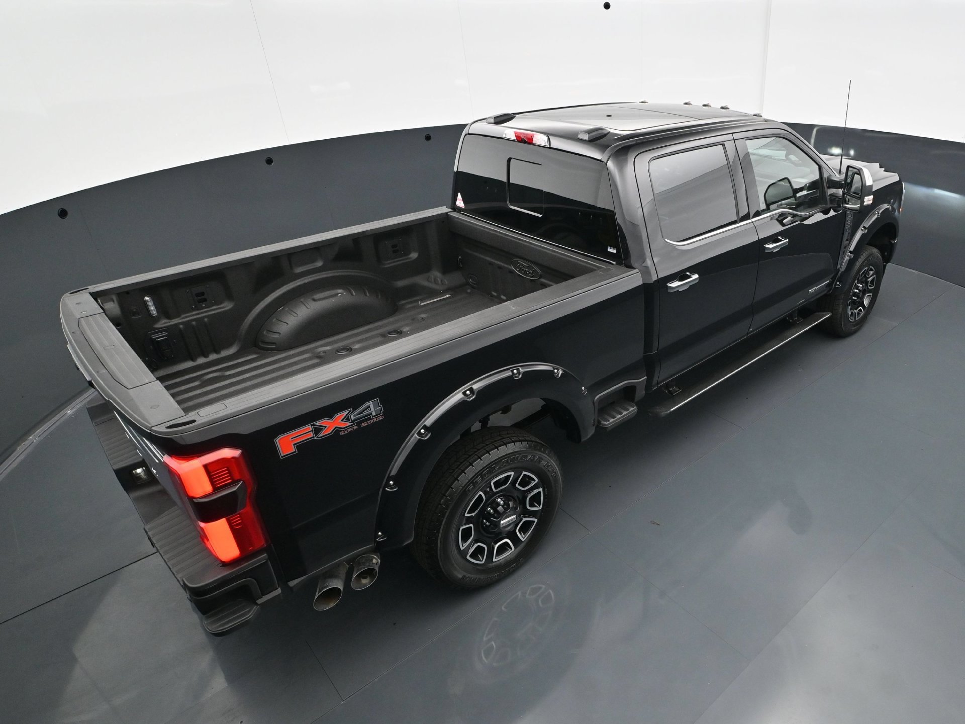 Used 2024 Ford F250 Platinum AWD/4WD image 40