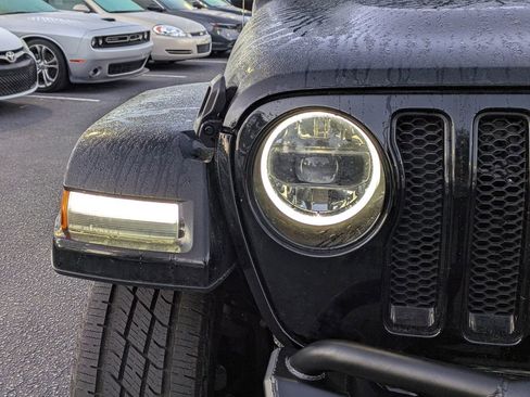 Used 2023 Jeep Wrangler Altitude image 10