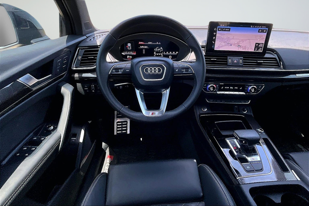 Used 2025 Audi SQ5 Premium Plus AWD/4WD image 17
