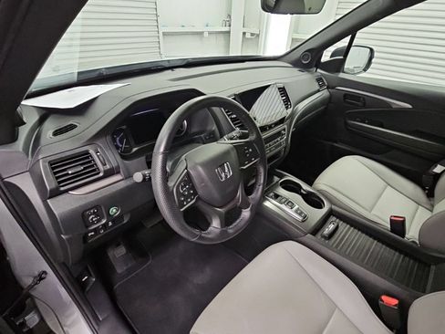 Certified 2023 Honda Passport EX-L image 12
