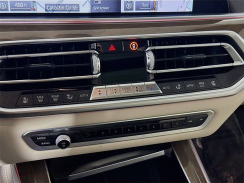 Used 2020 BMW X5 xDrive40i w/ Premium Package image 16