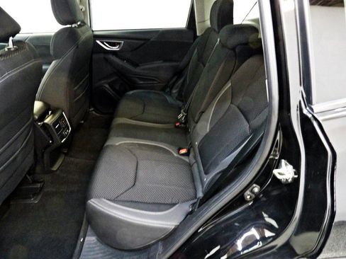 Used 2019 Subaru Forester Premium image 10