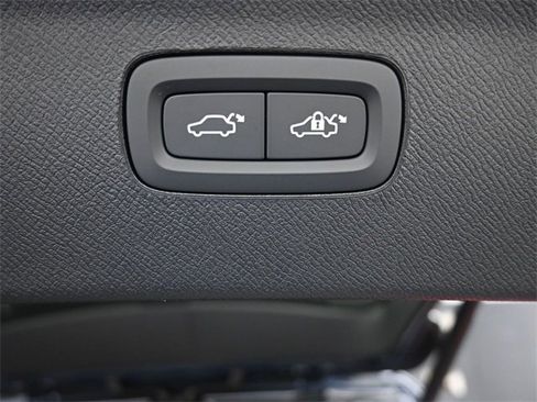 Used 2024 Volvo XC90 T8 Plus w/ Protection Package Premier image 25