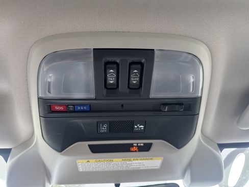 Used 2019 Subaru Crosstrek 2.0i Premium image 27