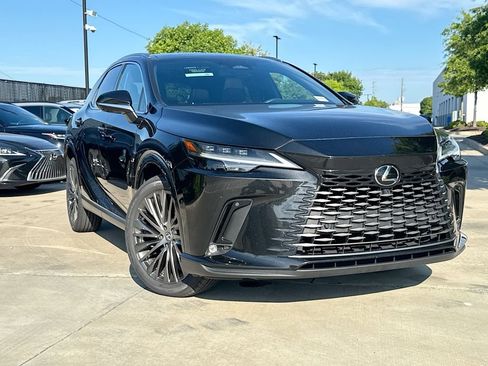 Used 2023 Lexus RX 350 FWD w/ Cold Area Package image 2