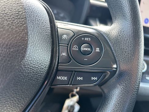 Used 2023 Toyota Corolla LE image 25