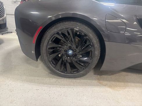 Used 2015 BMW i8 image 15