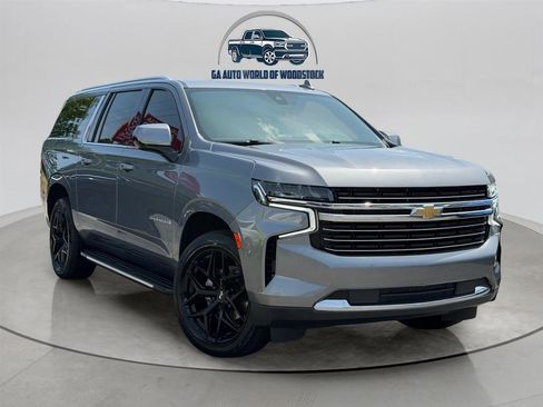 Used 2021 Chevrolet Suburban LT RWD image 9