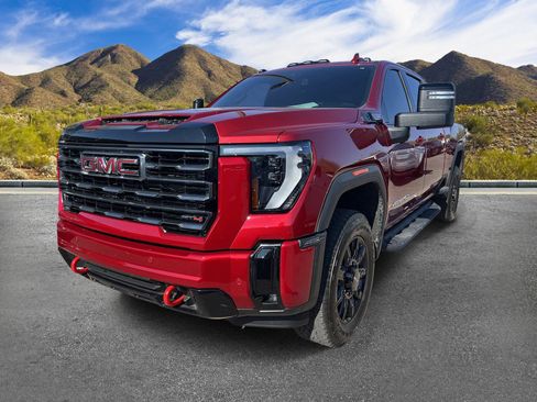 Used 2025 GMC Sierra 2500 AT4 AWD/4WD image 2