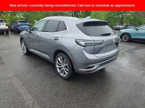 Used 2021 Buick Envision Avenir w/ Technology Package II FWD image 3