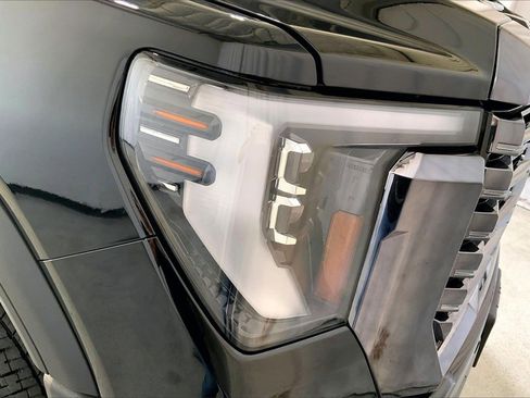 Used 2024 GMC Sierra 3500 Denali Ultimate image 28