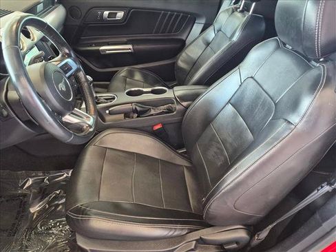 Used 2018 Ford Mustang GT Premium RWD image 15