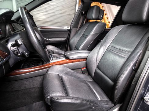 Used 2012 BMW X5 xDrive50i image 6