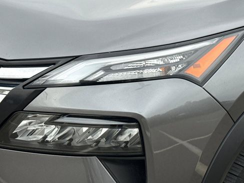 Used 2024 Nissan Rogue SV image 52