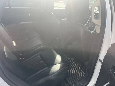 Used 2012 Ford Edge Limited AWD/4WD image 7