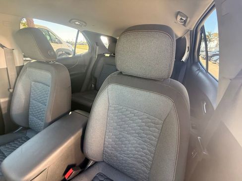 Used 2020 Chevrolet Equinox LT image 24