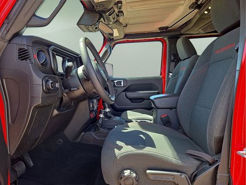 Used 2025 Jeep Wrangler Unlimited Rubicon AWD/4WD image 22