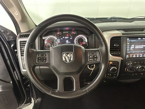 Used 2019 RAM 1500 Big Horn AWD/4WD image 17