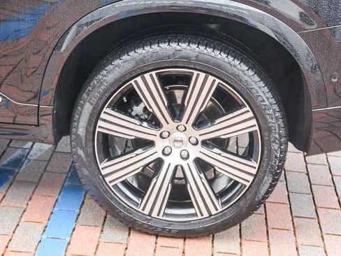 Used 2024 Volvo XC90 T8 Ultimate w/ Lounge Package image 7