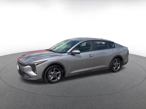 Used 2025 Kia K4 FWD image 8
