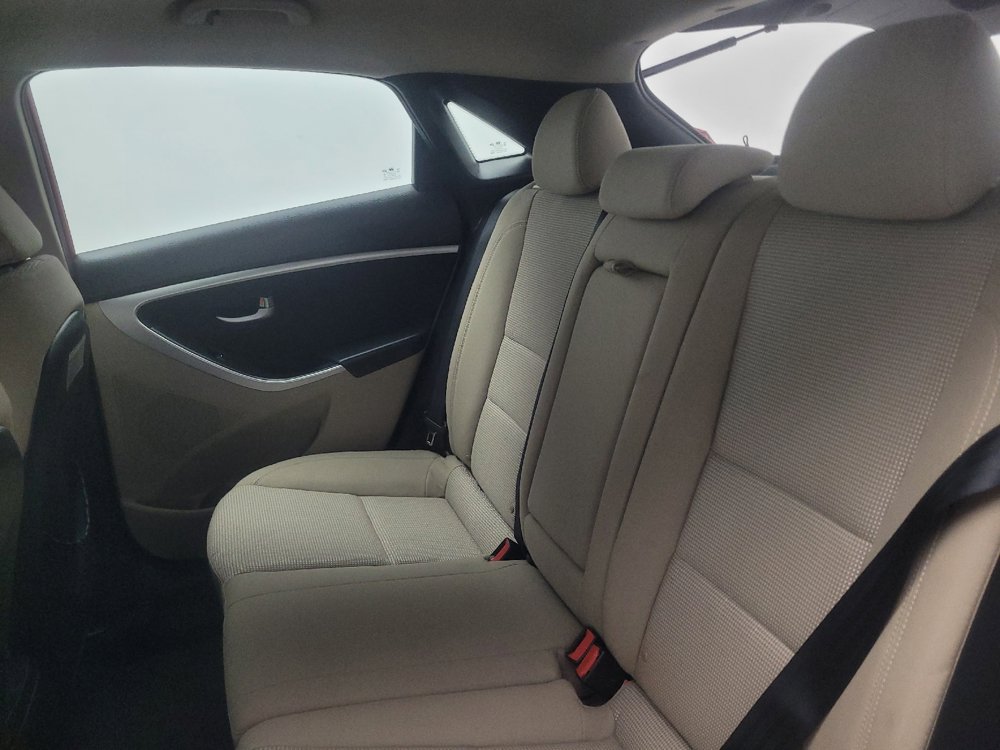 Used 2015 Hyundai Elantra GT FWD image 18