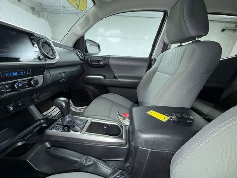 Certified 2023 Toyota Tacoma SR5 w/ Technology Package image 23