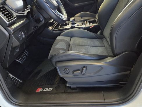 Used 2022 Audi SQ5 Premium Plus w/ Premium Plus Package image 15