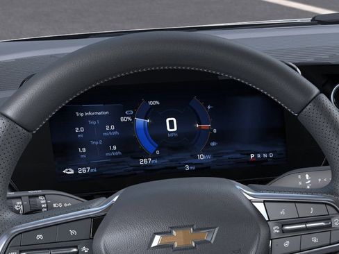 New 2026 Chevrolet Equinox EV LT image 18