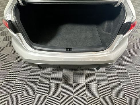 Used 2025 Toyota Corolla SE FWD image 31