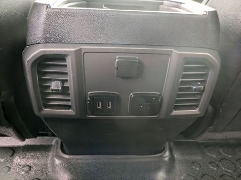 Used 2017 Ford F150 Lariat image 24