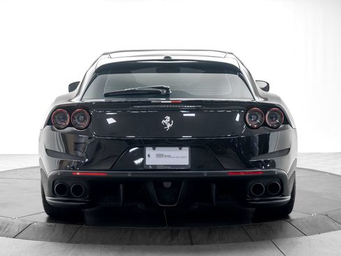 Used 2018 Ferrari GTC4Lusso T RWD image 5