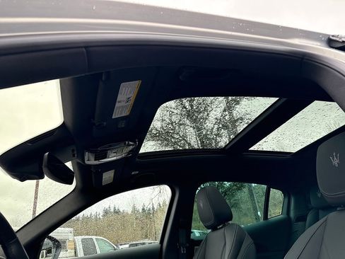 Used 2023 Maserati Grecale GT image 29