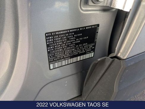 Certified 2022 Volkswagen Taos SE image 38