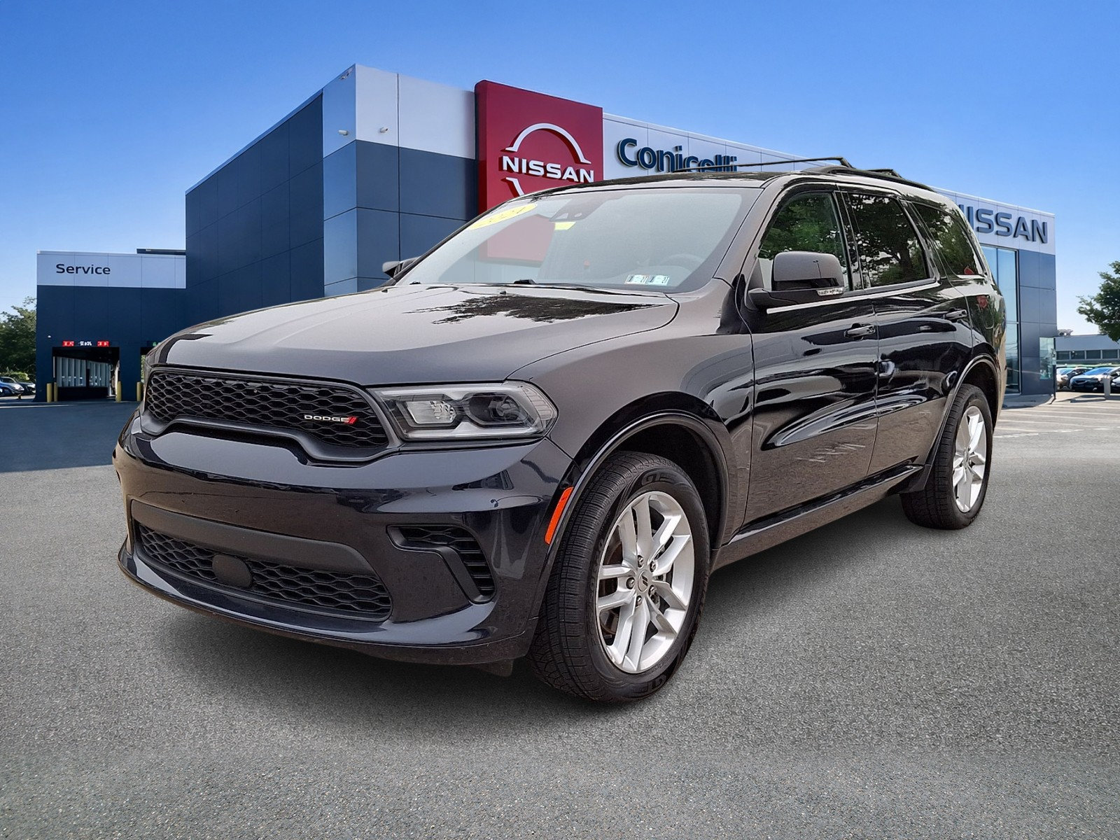 Used 2024 Dodge Durango GT AWD/4WD image 3