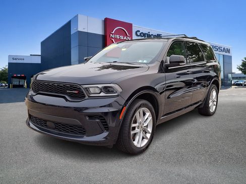 Used 2024 Dodge Durango GT AWD/4WD image 3