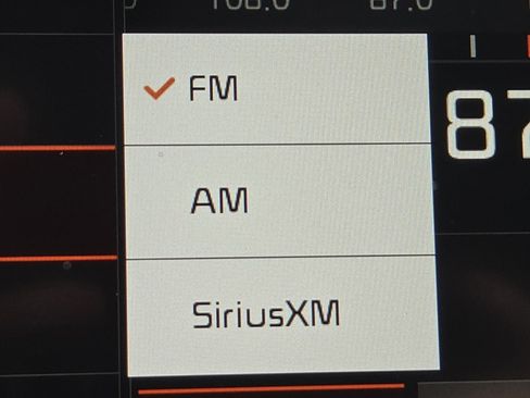 Used 2017 Kia Sedona LX w/ LX Essentials Premium Package image 9