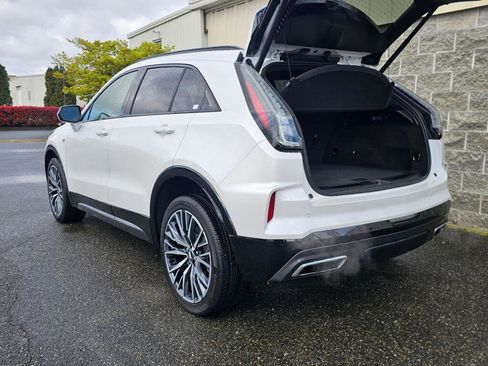 Used 2024 Cadillac XT4 Sport AWD/4WD image 7