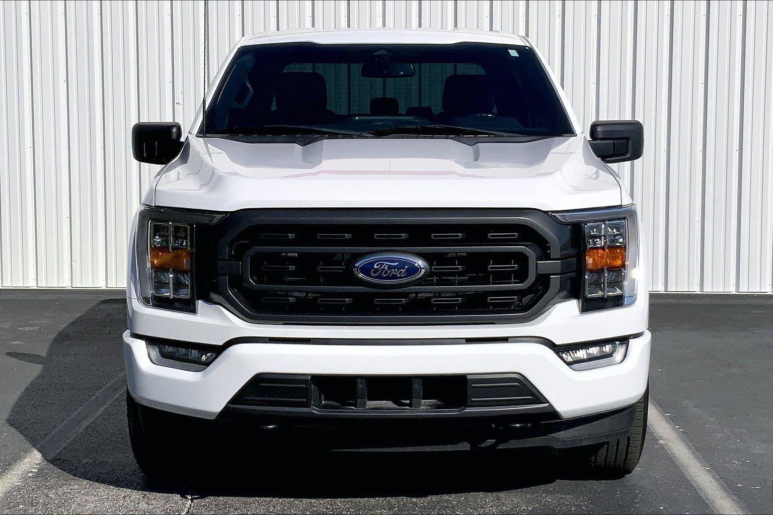 Used 2022 Ford F150 XLT w/ Equipment Group 302A High AWD/4WD image 3