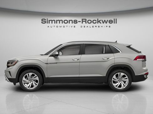 Used 2022 Volkswagen Atlas Cross Sport SE AWD/4WD image 5
