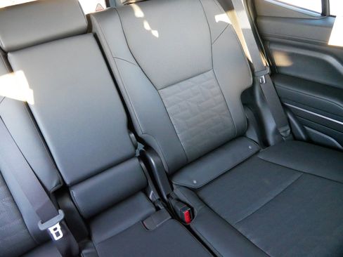 Certified 2025 Toyota 4Runner TRD Off-Road Premium image 14