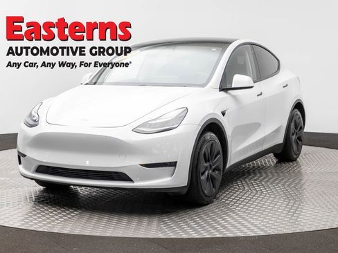 Used 2020 Tesla Model Y Long Range AWD/4WD image 1